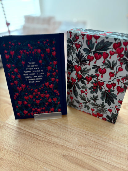 Deluxe Edition New Moon Sprayed Edge (Hard Cover) (Wrapped)